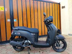 Jual bekas YAMAHA FAZZIO LUX HYBRID 2022,lokasi di Depok Kota