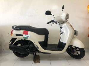 Jual bekas Yamaha Fazzio Neo Th.2023 putih,lokasi di Denpasar Kota