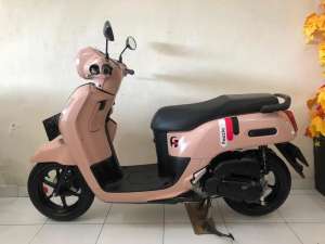 Jual bekas Yamaha Fazzio Th.2025 Pink,lokasi di  ,Denpasar Kota