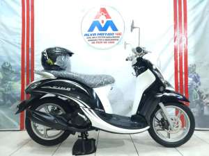 Jual bekas YAMAHA FINO FI TH 2014 FULL ORISINIL LOW KM BARANG SIMPANAN NO MINUS,lokasi di Jakarta Selatan