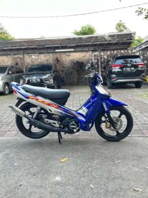 Jual bekas Yamaha Fiz R 2001 Surat lengkap Of,lokasi di Jakarta Timur