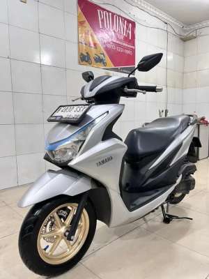 Jual bekas YAMAHA FREEGO S 2023 TIPE KEYLESS GRESS MESIN HALUUS UNIT MASIH OKE,lokasi di Jakarta Selatan