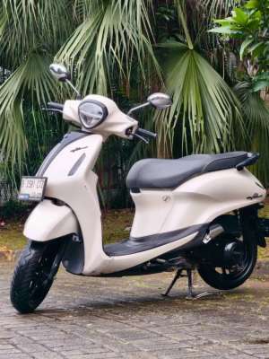 Jual bekas Yamaha Grand Filano 2024 NIK 2023,lokasi di Bekasi Kota