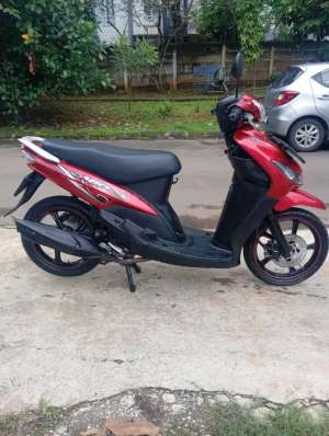Jual bekas Yamaha Mio 2010 fulori istimewa pajak panjang mesin superjos segel,lokasi di Tangerang Kota