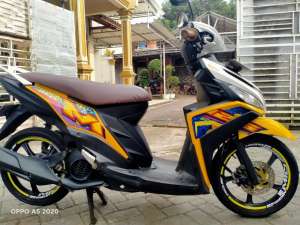 Jual bekas Yamaha Mio M3 125 lengkap motor sehat keterangan detail dibawah,lokasi di Tangerang Kab.