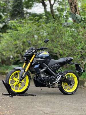 Jual bekas YAMAHA MT15 2019 BIRU KM LOW PAJAK ON SIAP HARIAN,lokasi di Tangerang Selatan Kota