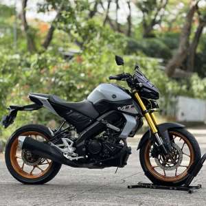 Jual bekas YAMAHA MT15 2019 GREY KM RENDAH PAJAK PANJANG FULL MULUS,lokasi di Bekasi Kab.
