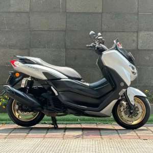 Jual bekas YAMAHA N M A X 155 TAHUN 2021 KOMPLIT,lokasi di Jakarta Timur