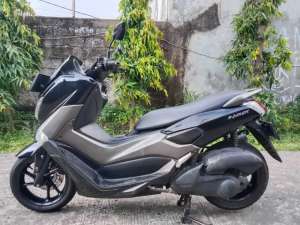 Jual bekas Yamaha N max th 2017 tinggal gass,lokasi di Depok Kota
