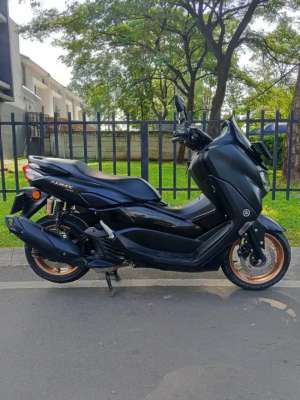 Jual bekas Yamaha new nmax 2022 full orisinil,lokasi di Tangerang Kota