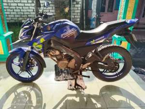 Jual bekas Yamaha New Vixion Advance2015,lokasi di Gresik Kab.