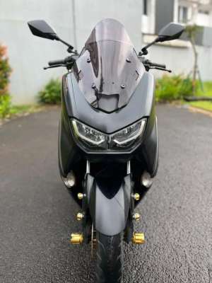 Jual bekas Yamaha NMAX 155cc ABS KM 20rbn pajak hidup,lokasi di Tangerang Kab.