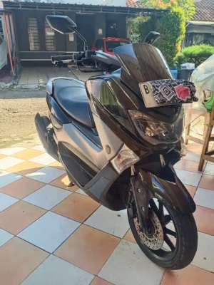 Jual bekas Yamaha Nmax 2017 Hitam Glosy,lokasi di  ,Tangerang Kab.