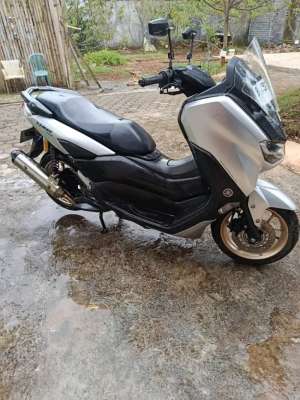 Jual bekas yamaha nmax all new 155 keyless silver semarang,lokasi di  ,Semarang Kota