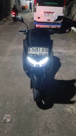 Jual bekas YAMAHA NMAX KEYLESS 2023,lokasi di Jakarta Barat