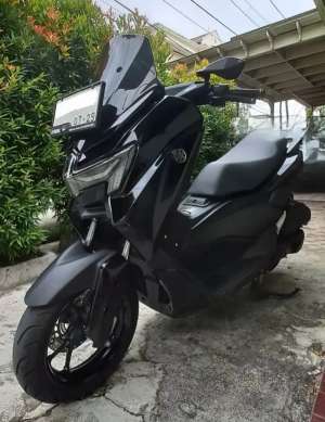 Jual bekas Yamaha Nmax Neo S Keyless 2024 Hitam Mulus pemakaian Pribadi,lokasi di Jakarta Barat