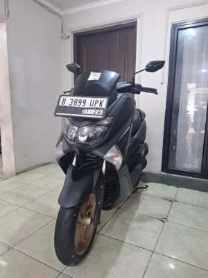 Jual bekas YAMAHA NMAX NON ABS 2018, TERMASUK BBN, GREESS ISTIMEWA,lokasi di Jakarta Pusat