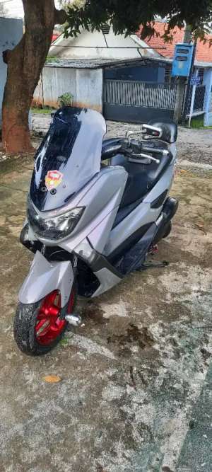 Jual bekas Yamaha Nmax Old 155 Variasi,lokasi di Jakarta Timur