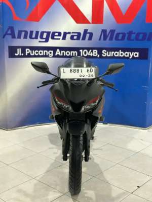 Jual bekas Yamaha R15 V3 155cc Tahun 2018 Km 4Rb Anugerah Motor Pucang,lokasi di  ,Sidoarjo  Kab.