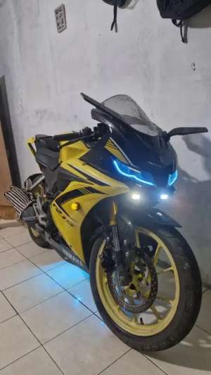 Jual bekas YAMAHA R15 V3 2018,lokasi di Tangerang Kota