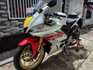 Jual bekas Yamaha R25 2023,lokasi di Padang Kota