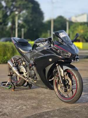 Jual bekas Yamaha R25 With Akra KM 9000,lokasi di Jakarta Pusat