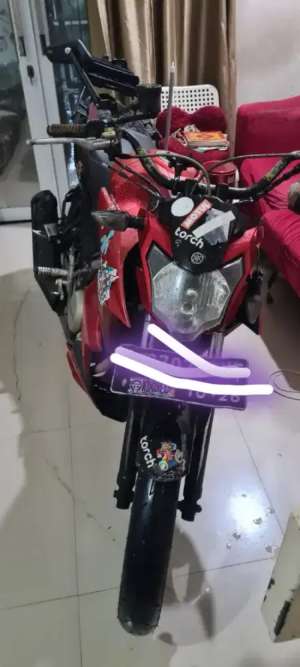 Jual bekas Yamaha vixion 2016 Advance.srt lengkap.pjak off 1x.T 2026 bln 10,lokasi di  ,Bekasi Kota