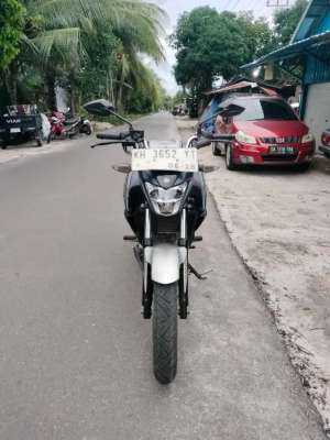 Jual bekas Yamaha Vixion R New Tahun 2023,lokasi di Palangkaraya Kota