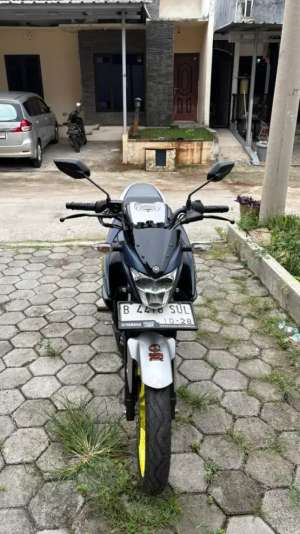 Jual bekas Yamaha Vixion R Th.2023 Warna Biru,lokasi di  ,Jakarta Selatan