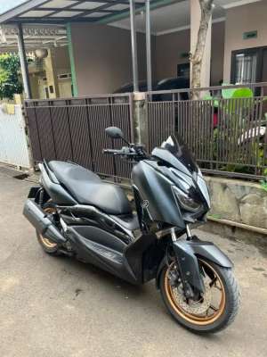 Jual bekas YAMAHA XMAX 2022,lokasi di Jakarta Selatan