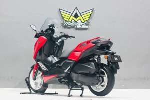Jual bekas Yamaha XMAX 250 abs 2024 mulus piaggio vespa MP3 primavera w250 er6n,lokasi di Jakarta Pusat