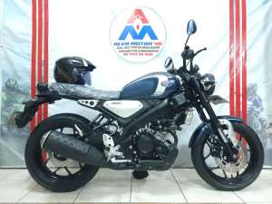 Jual bekas YAMAHA XSR 155 TH 2022 BLUE MATT LOW KM MULUS NO MINUS CASHTTKREDIT,lokasi di Jakarta Selatan