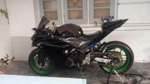 Jual bekas Yamaha YZF-R25 tahun 2014 full modif,lokasi di Kudus Kab.