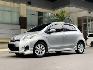 Jual bekas Yaris E AT 2012 2013,lokasi di Jakarta Selatan