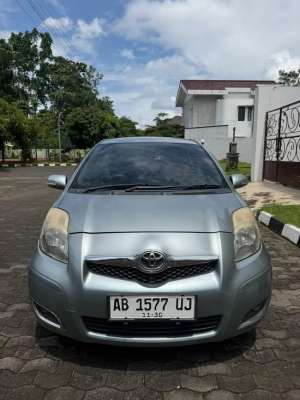 Jual bekas Yaris manual 2011 murah,lokasi di Sleman Kab.
