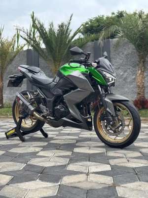 Jual bekas Z250 SE ABS 2016 Hijau N Malang Koko Motor,lokasi di Malang Kab.
