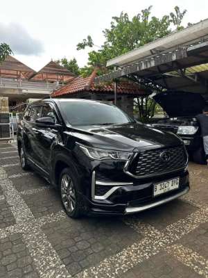 Jual bekas ZENIX Q HYBRID TSS MODELISTA,lokasi di Semarang Kota