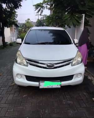 Jual bekas 2013 Daihatsu Xenia M Delux,lokasi di  