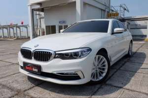 Jual bekas 2017 BMW 530i Luxury Line G30 2.0 Sunroof Tdp104Jt,lokasi di Jakarta Pusat