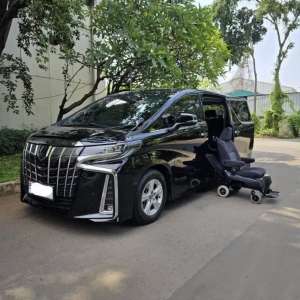 Jual bekas 2019 Toyota Alphard S Welcab CBU km 36000 Antik,lokasi di  