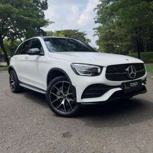 Jual bekas 2022 Mercedes Benz GLC200 AMG Facelift Night Edition,lokasi di  