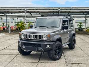4RB SUZUKI JIMNY 1.5 4X4 AT 2025 ABU ABU lokasi di  , tersedia melalui melalui situs Olx