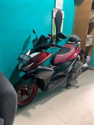 Jual bekas Aerox Putih tahun 2021,lokasi di  