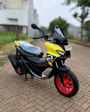 Jual bekas APRILIA SR GT 200 2022 NO MINUS,lokasi di Sragen Kab.