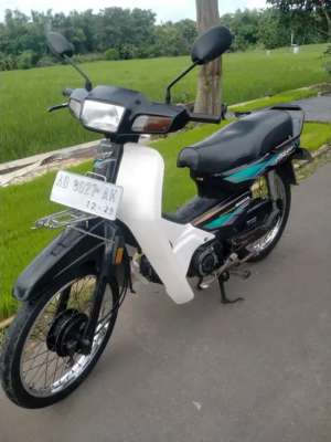 Jual bekas Astrea grand 96 mesin bagus komplit dobel stater,lokasi di  