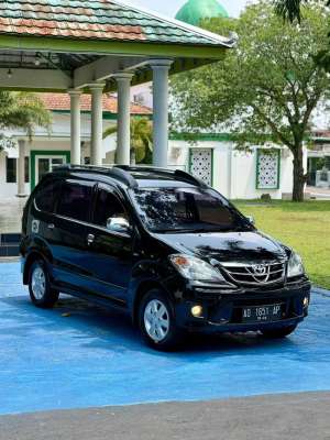 Jual bekas Avanza 1.3 G Th 2011 Automatic Asli Ad Low KM OriginaL,lokasi di  