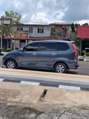 Jual bekas Avanza G Manual 2011,lokasi di  