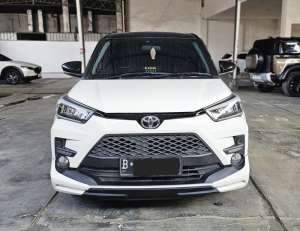 Baru 40rban Km Toyota Raize Turbo GR Sport Two Tone AT Matic 2022 2023 Putih Hitam Mulus Siap Pakai , tersedia melalui melalui situs Cintamobil