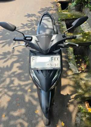 Jual bekas Beat Delux ISS 2025 New,lokasi di  