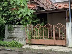 Bismillah Jual Rumah Hitung Tanah Mandar Sektor 3A Bintaro lokasi di Jakarta Selatan, tersedia melalui melalui situs Olx